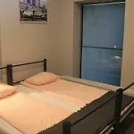 Center بيت شباب غدينيا