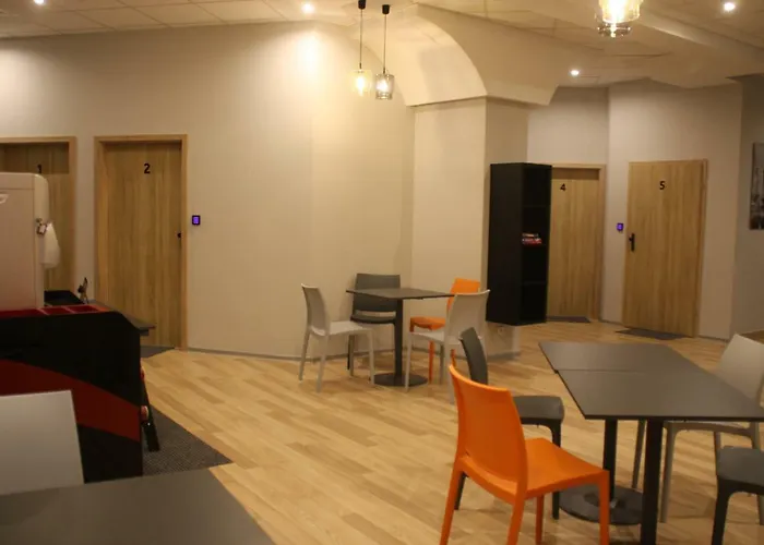 Vandrerhjem Center *