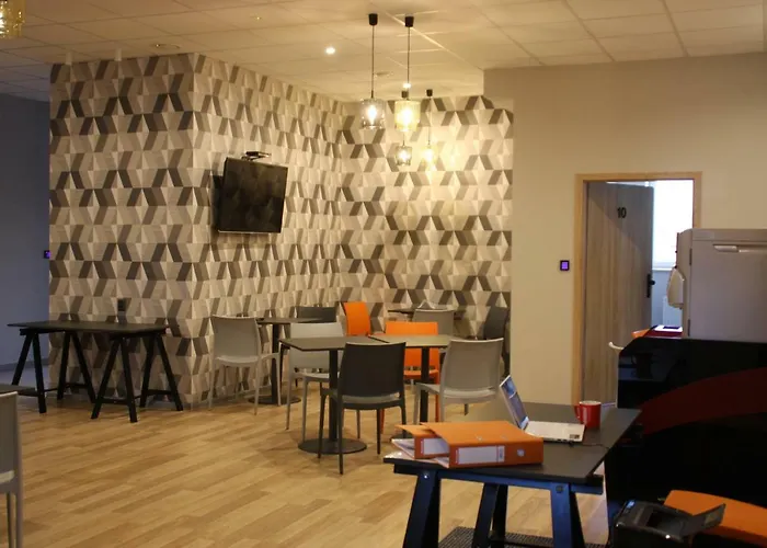 Vandrerhjem Center *